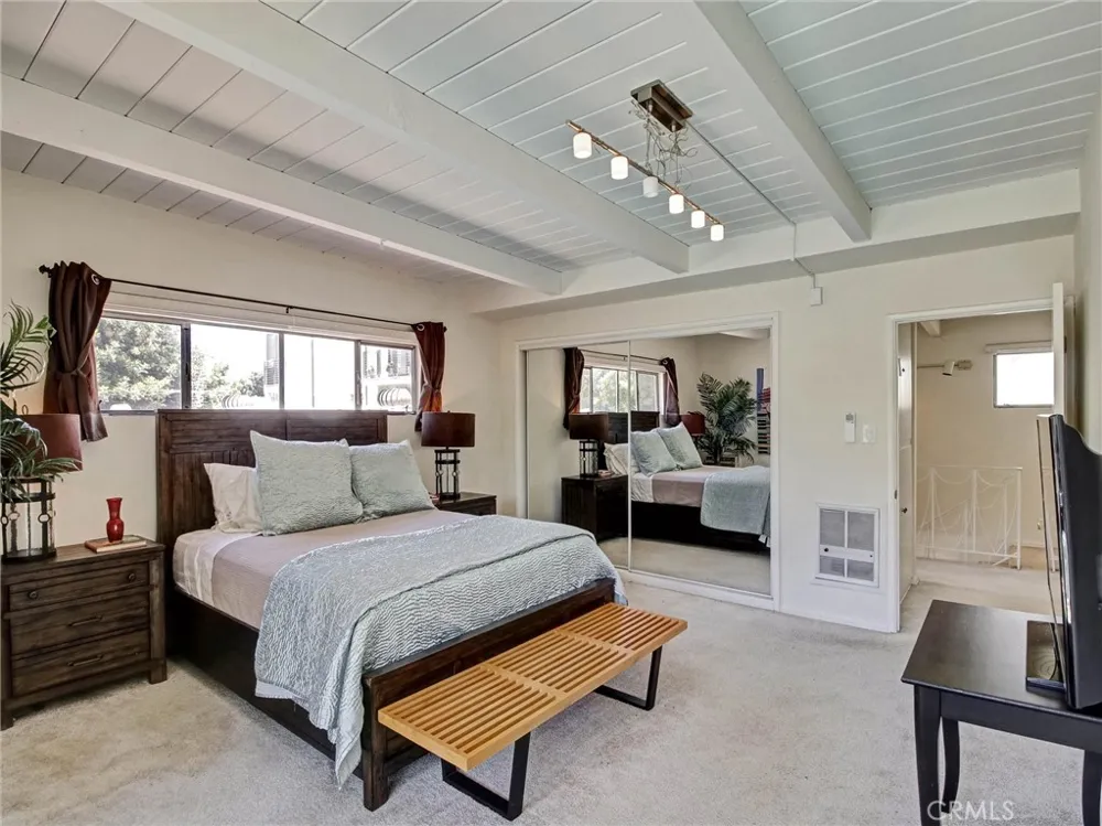 4268 Troost Avenue Studio City, CA 91604
