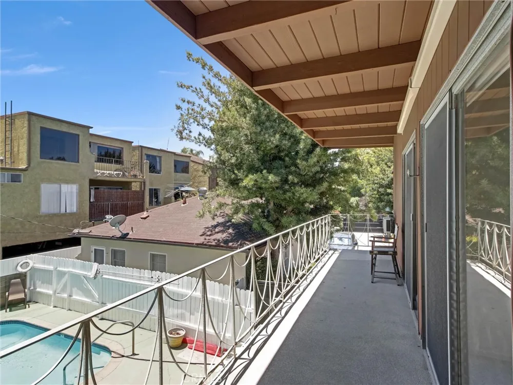 4268 Troost Avenue Studio City, CA 91604