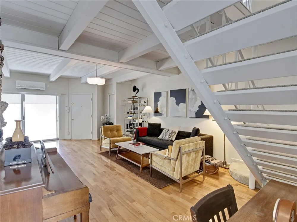 4268 Troost Avenue Studio City, CA 91604
