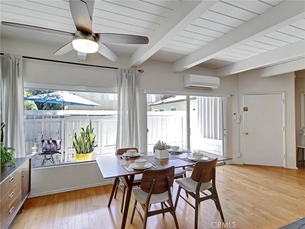 4268 Troost Avenue Studio City, CA 91604