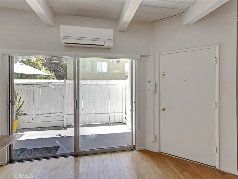 4268 Troost Avenue Studio City, CA 91604