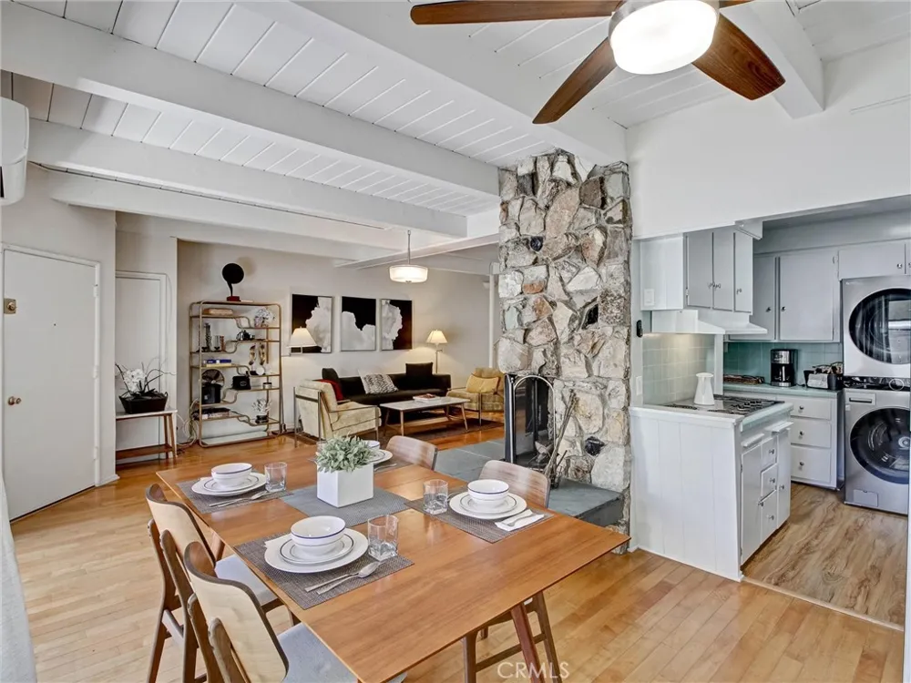 4268 Troost Avenue Studio City, CA 91604