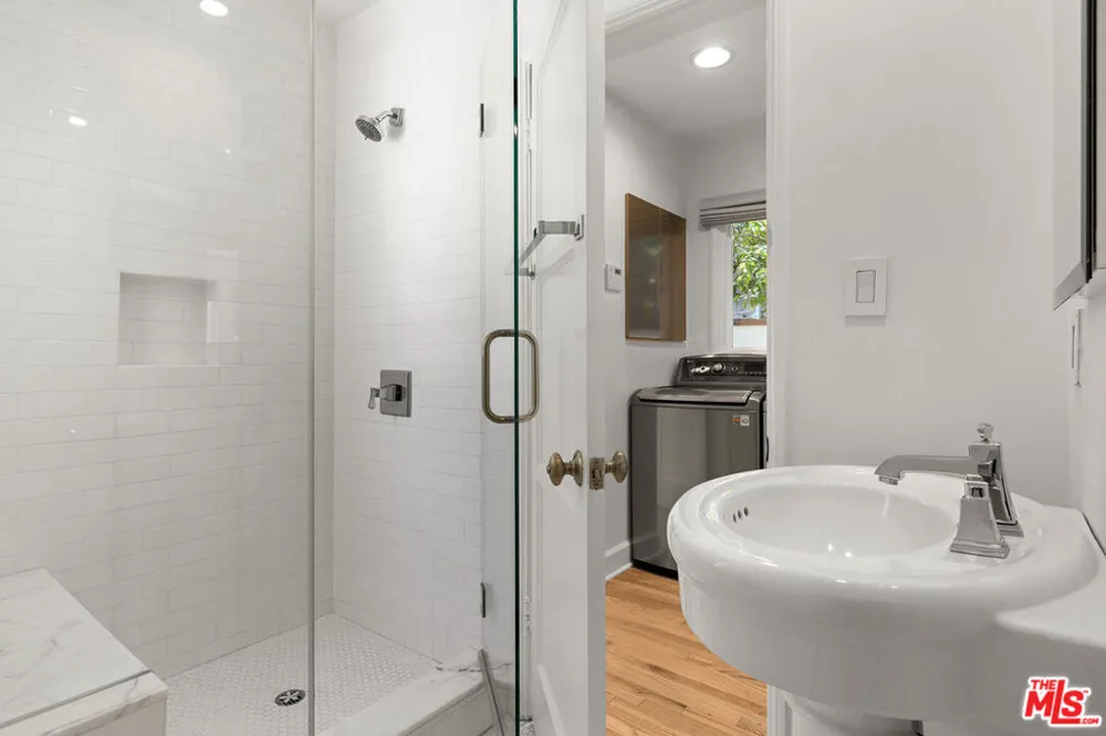 3976 Goodland Avenue Studio City, CA 91604
