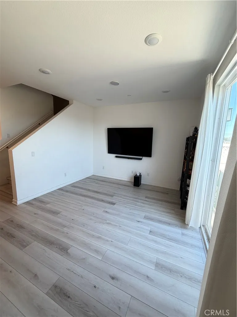 1364 Anise Way Upland, CA 91786