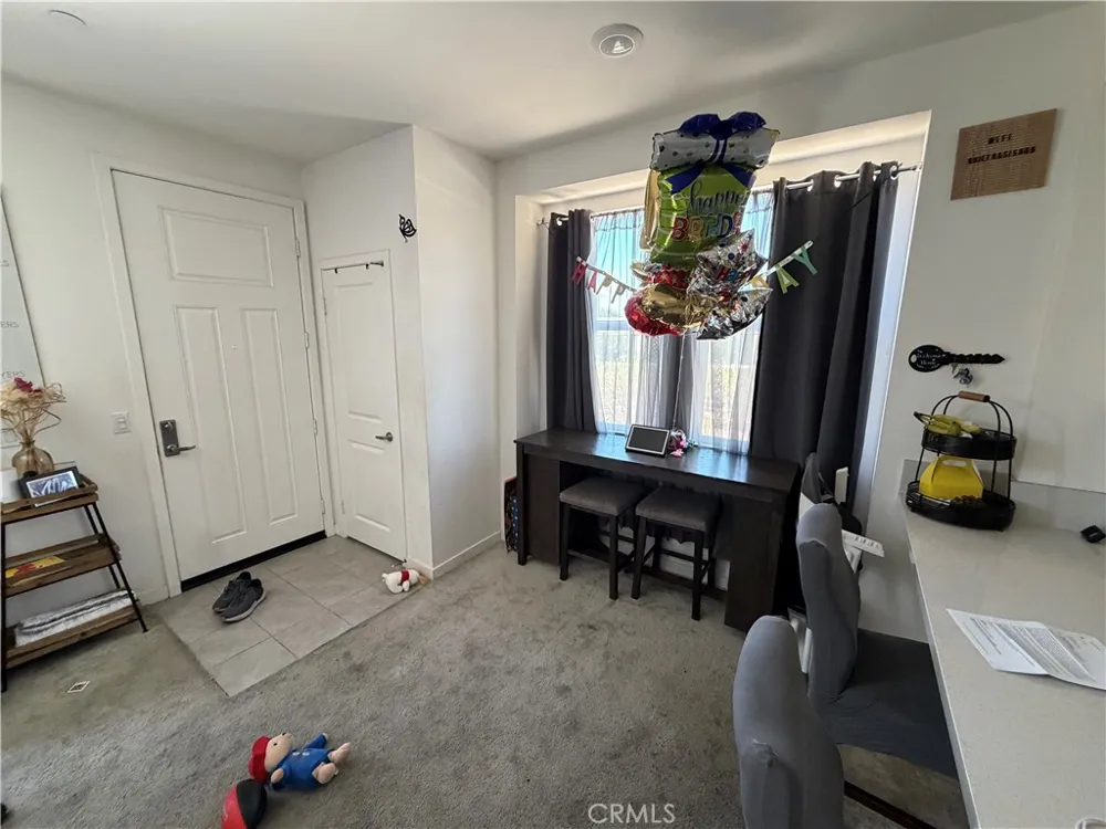1374 Chervil Way Upland, CA 91786