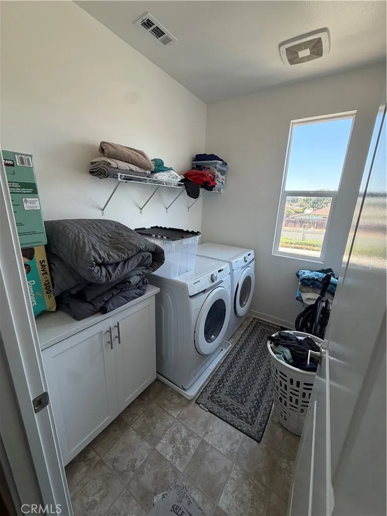 1374 Chervil Way Upland, CA 91786