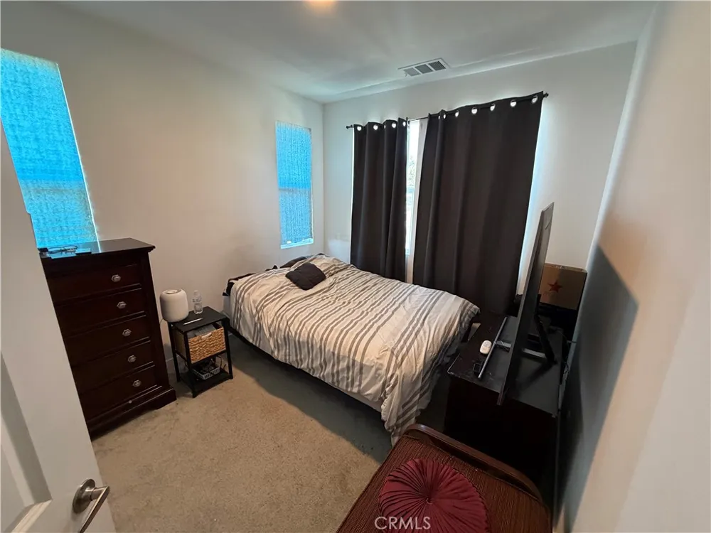 1374 Chervil Way Upland, CA 91786