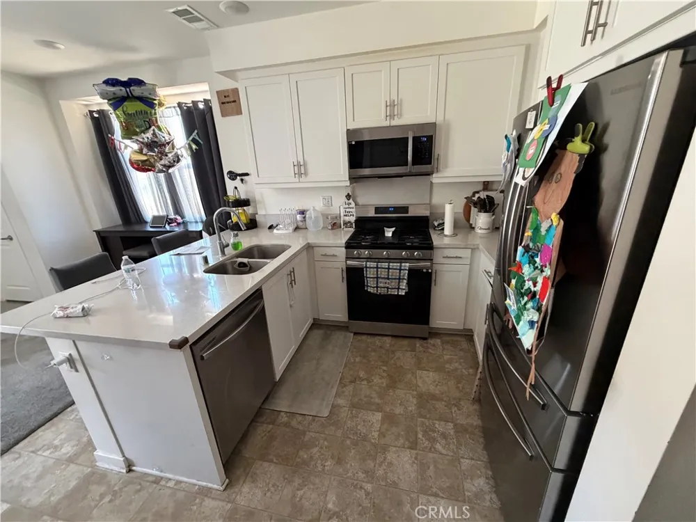 1374 Chervil Way Upland, CA 91786