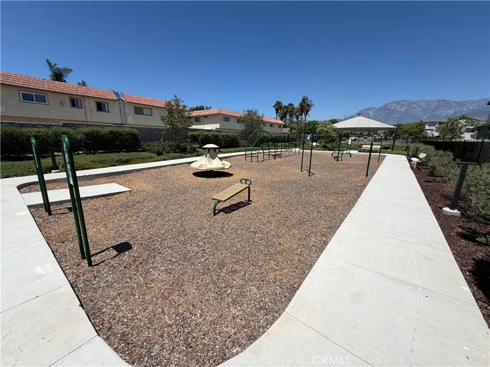 1374 Chervil Way Upland, CA 91786