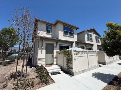 1374 Chervil Way