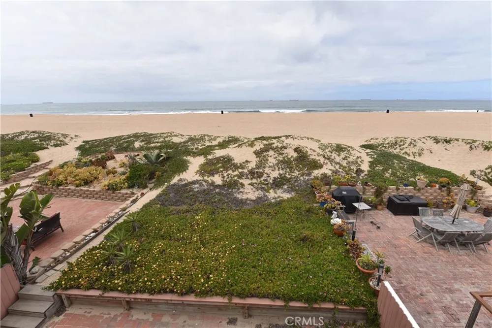 16861 S Pacific Sunset Beach, CA 90742