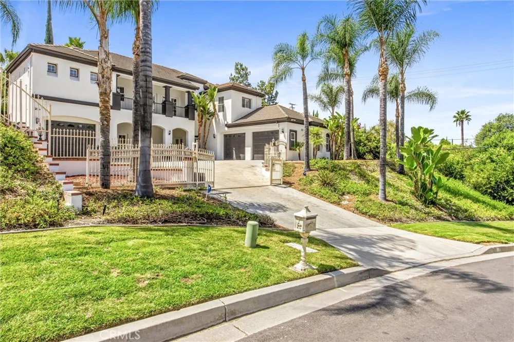 652 Fairway Drive Redlands, CA 92373