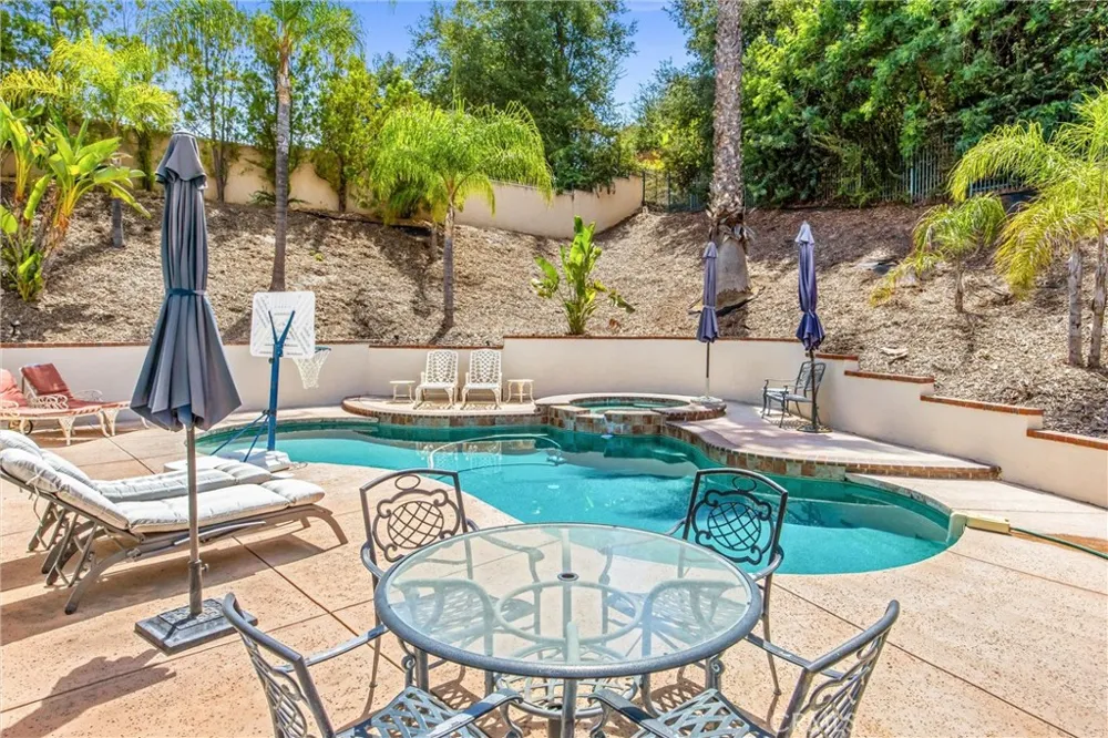 652 Fairway Drive Redlands, CA 92373