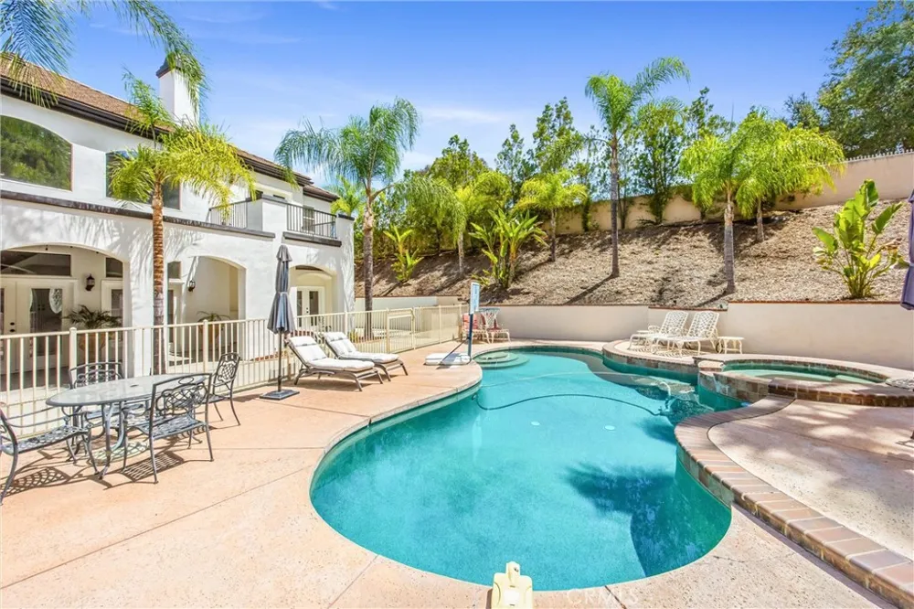 652 Fairway Drive Redlands, CA 92373