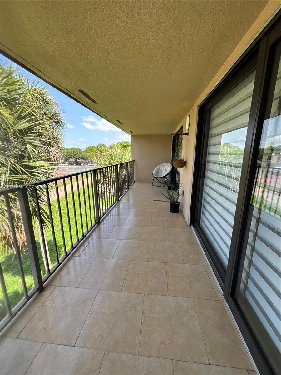 6305 Gage Pl #309A Miami Lakes, FL 33014
