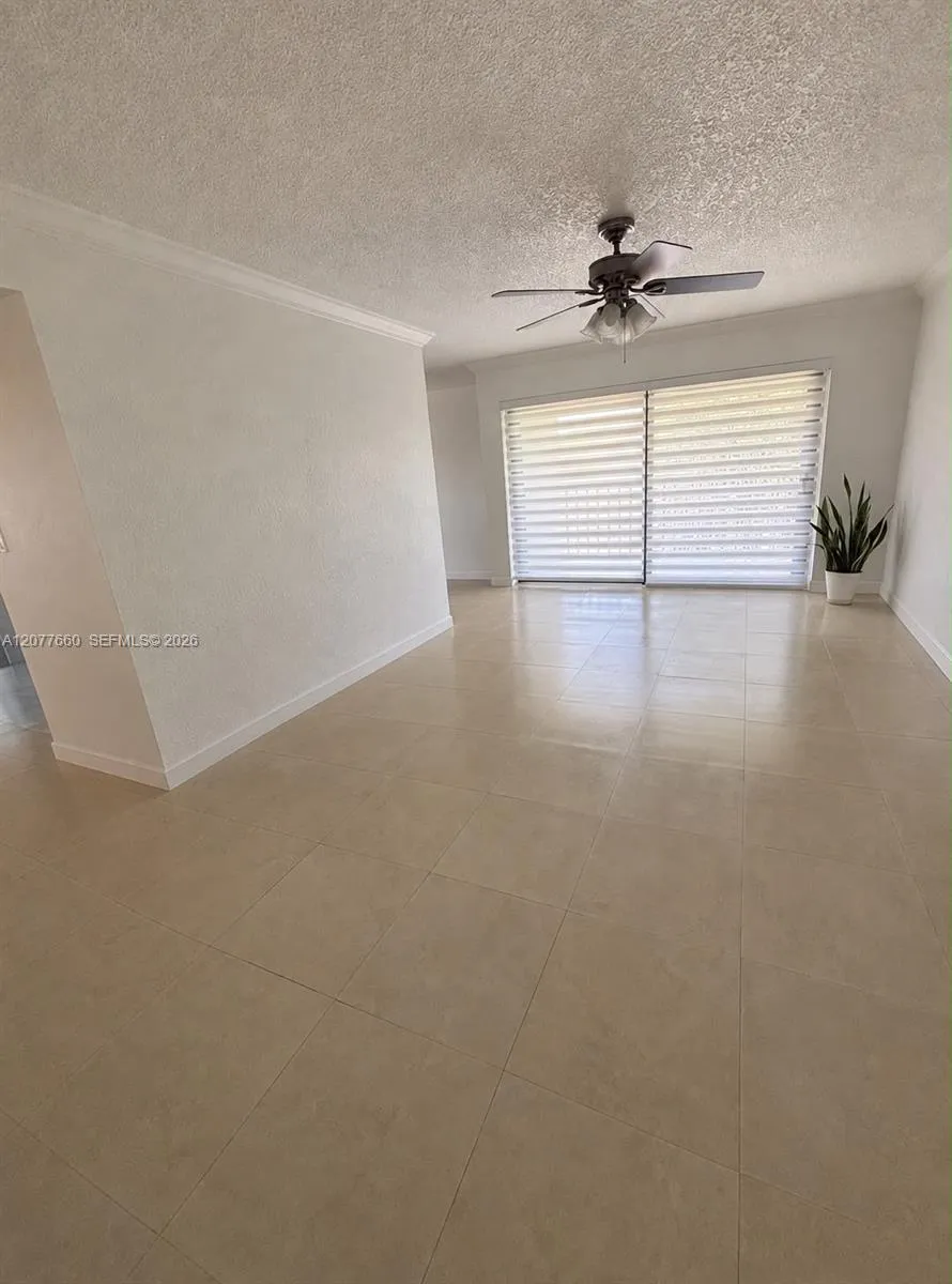 6305 Gage Pl #309A Miami Lakes, FL 33014