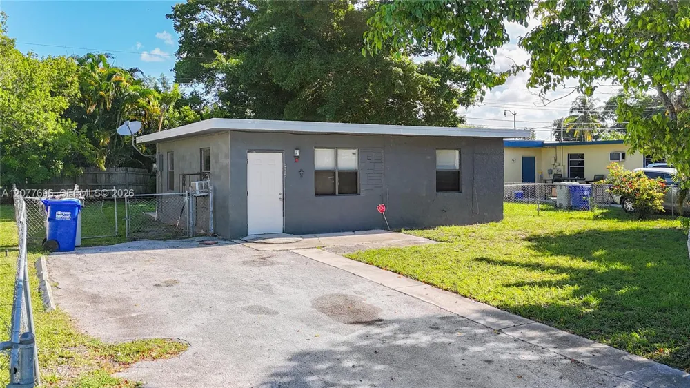 2419 NW 6th Ct Pompano Beach, FL 33069