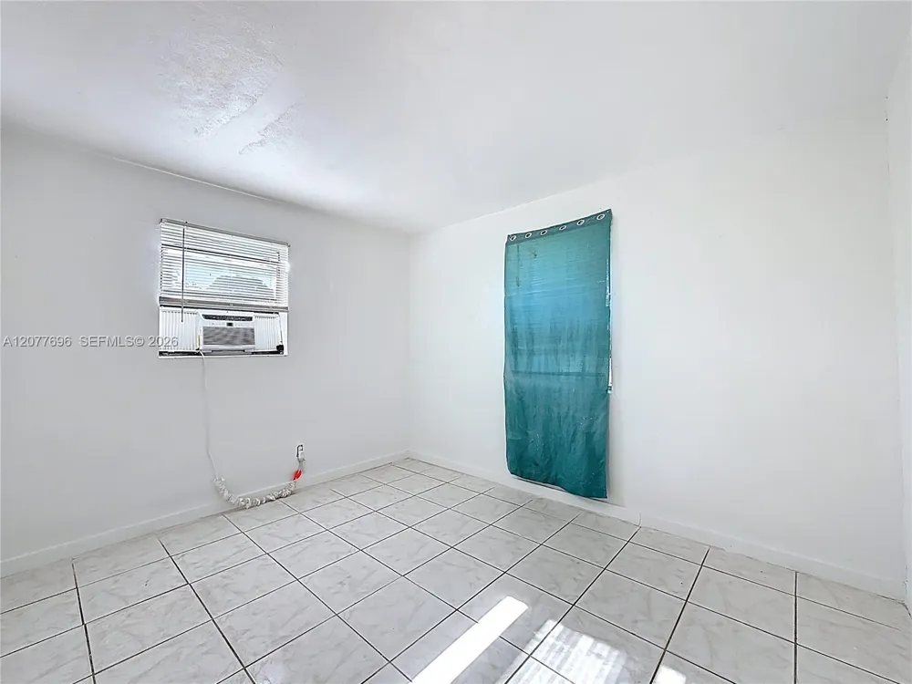 2419 NW 6th Ct Pompano Beach, FL 33069