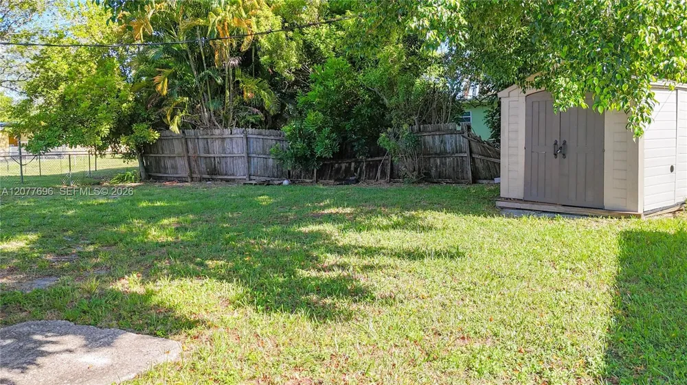 2419 NW 6th Ct Pompano Beach, FL 33069