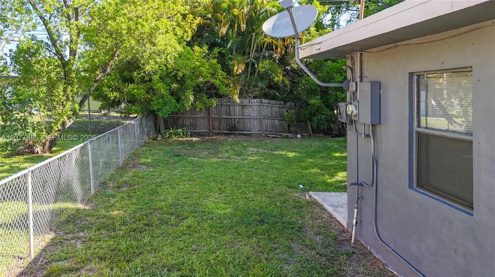 2419 NW 6th Ct Pompano Beach, FL 33069