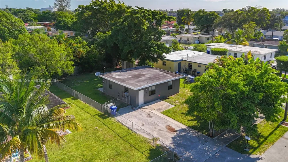 2419 NW 6th Ct Pompano Beach, FL 33069
