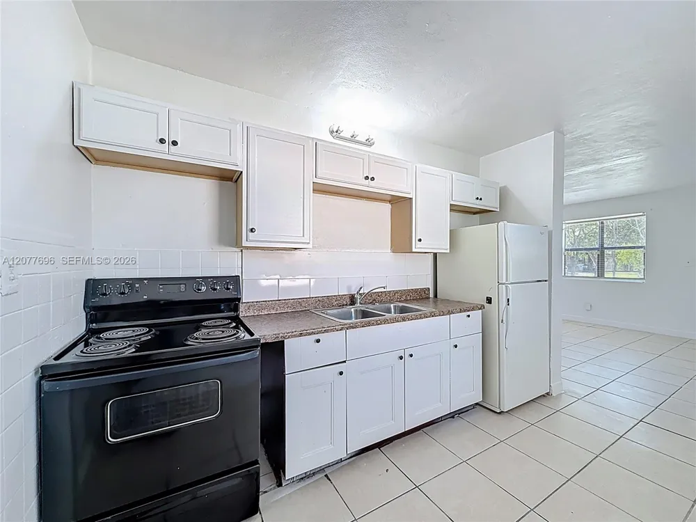 2419 NW 6th Ct Pompano Beach, FL 33069