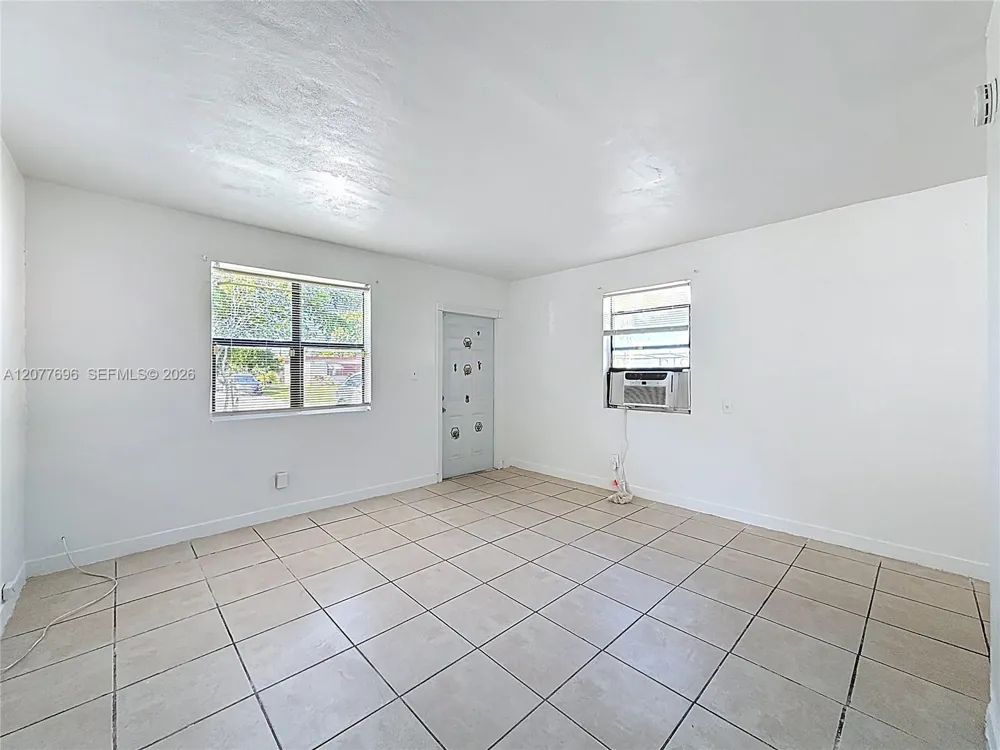 2419 NW 6th Ct Pompano Beach, FL 33069