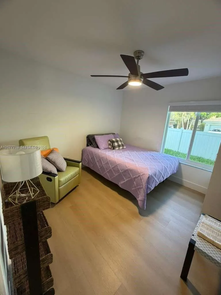1920 NW 182nd Ter Pembroke Pines, FL 33029