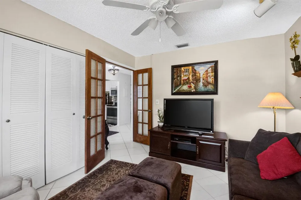 226 LAKE CONSTANCE DRIVE #226 West Palm Beach, FL 33411