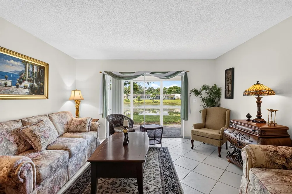 226 LAKE CONSTANCE DRIVE #226 West Palm Beach, FL 33411