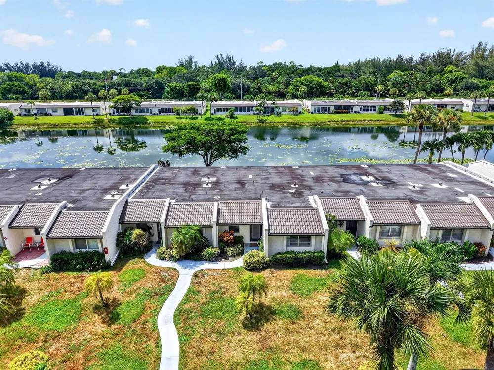 226 LAKE CONSTANCE DRIVE #226 West Palm Beach, FL 33411