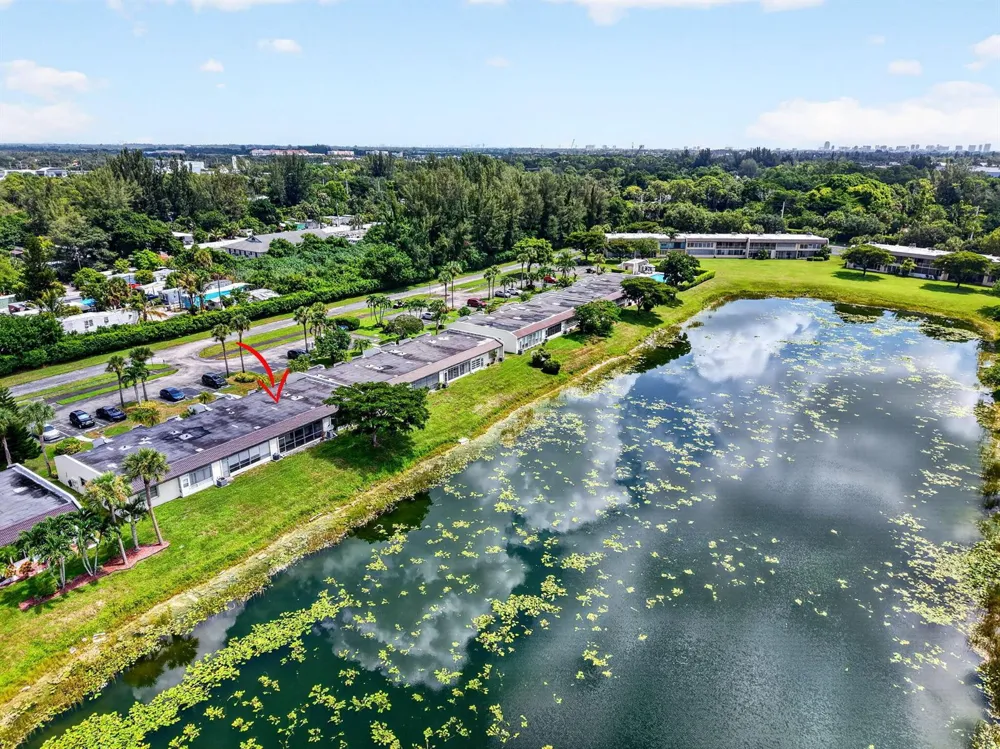 226 LAKE CONSTANCE DRIVE #226 West Palm Beach, FL 33411