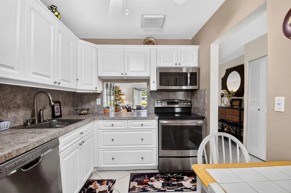 226 LAKE CONSTANCE DRIVE #226 West Palm Beach, FL 33411