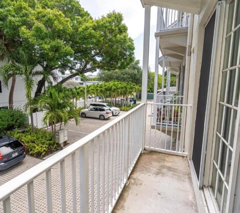 2685 NE 9th Ave #4 Wilton Manors, FL 33334