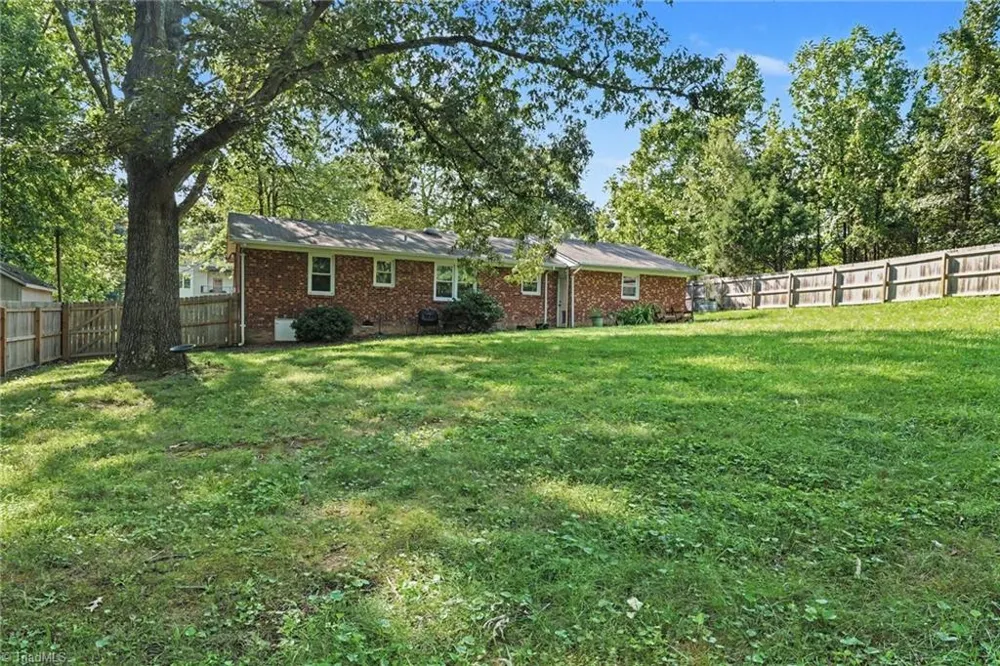 2205 Cardinal Drive Jamestown, NC 27282
