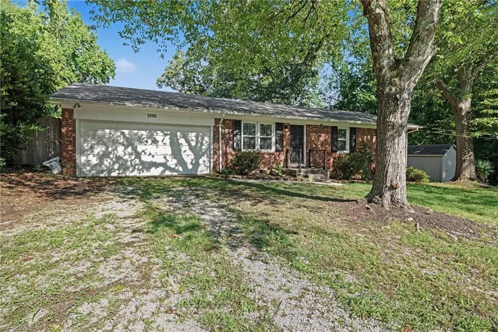 2205 Cardinal Drive Jamestown, NC 27282
