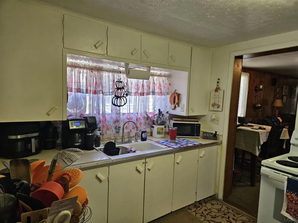 1116 Walker Street Jackson City, MI 49202
