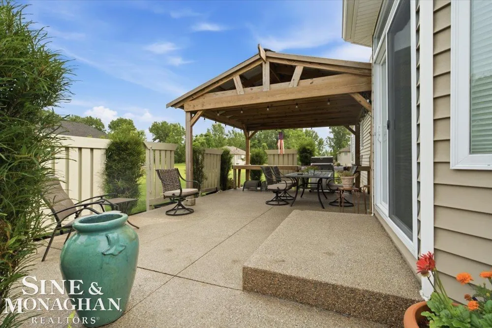 333 Hawks Nest Drive East China Township, MI 48054