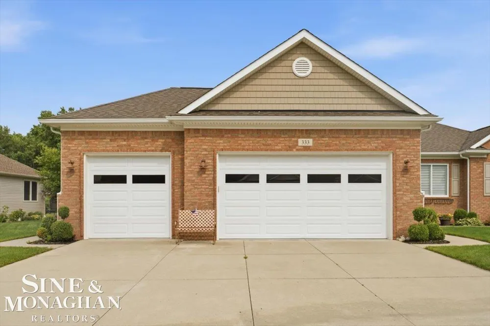 333 Hawks Nest Drive East China Township, MI 48054