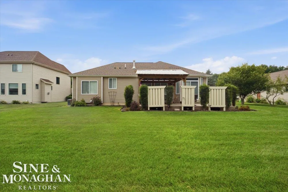 333 Hawks Nest Drive East China Township, MI 48054