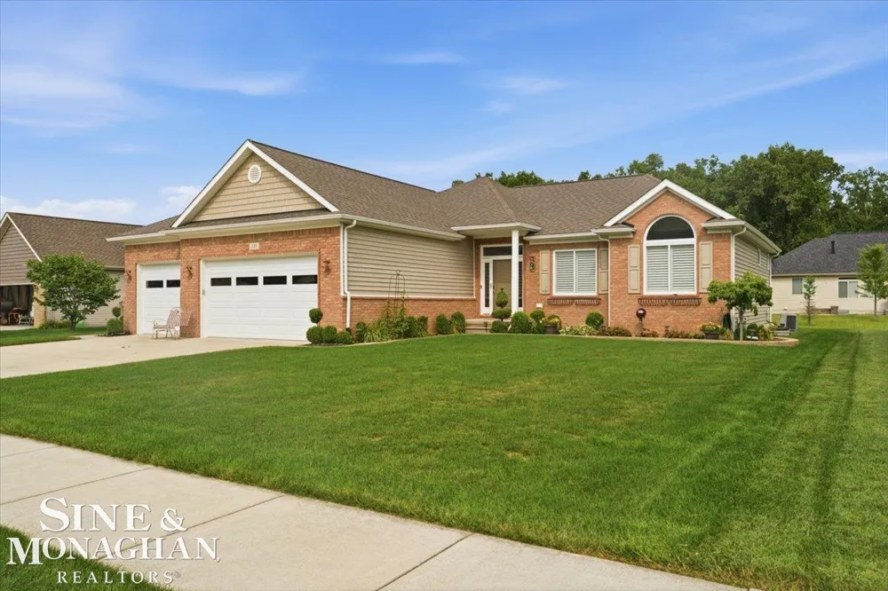 333 Hawks Nest Drive East China Township, MI 48054