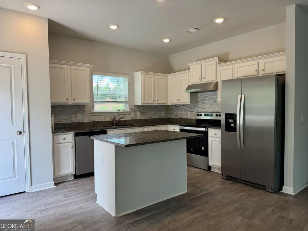 121 Quail Forest CIR Toccoa, GA 30577