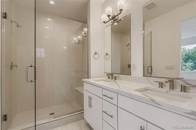10886 E Hinsdale Circle Centennial, CO 80112