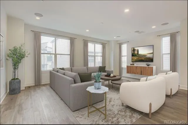 10886 E Hinsdale Circle Centennial, CO 80112