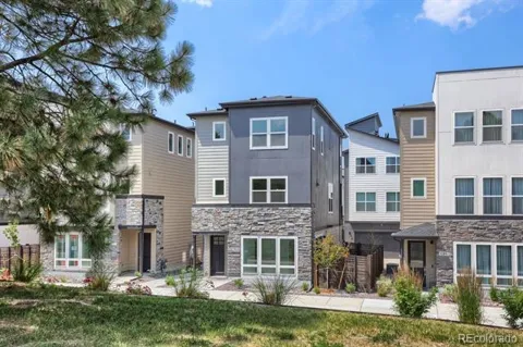 10904 E Hinsdale Circle