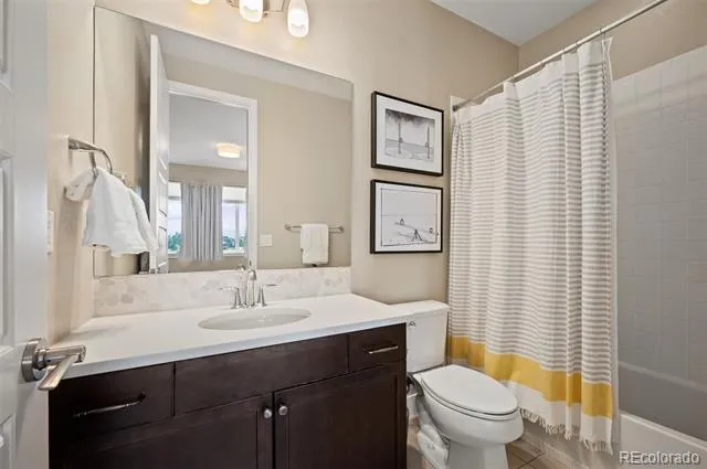 7945 E Prairie Meadow Drive Denver, CO 80238