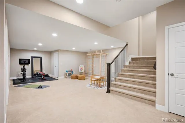 7945 E Prairie Meadow Drive Denver, CO 80238
