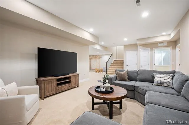 7945 E Prairie Meadow Drive Denver, CO 80238