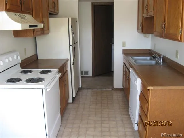 17600 E Loyola Drive #1521R Aurora, CO 80013