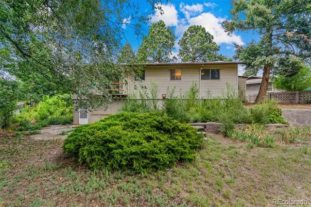 4105 Garrett Place Colorado Springs, CO 80907